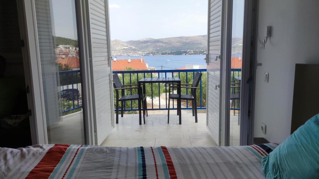 Studio Apartman Trogir Exterior photo